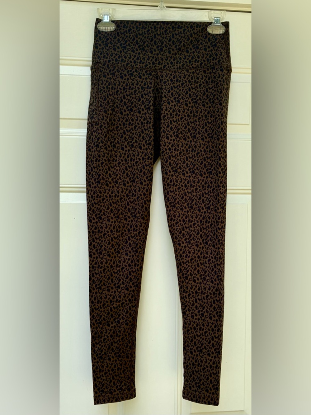 Tasc ALLways Womens Mocha Leopard Leggings Sz M Pocket Cotton Blend High Rise